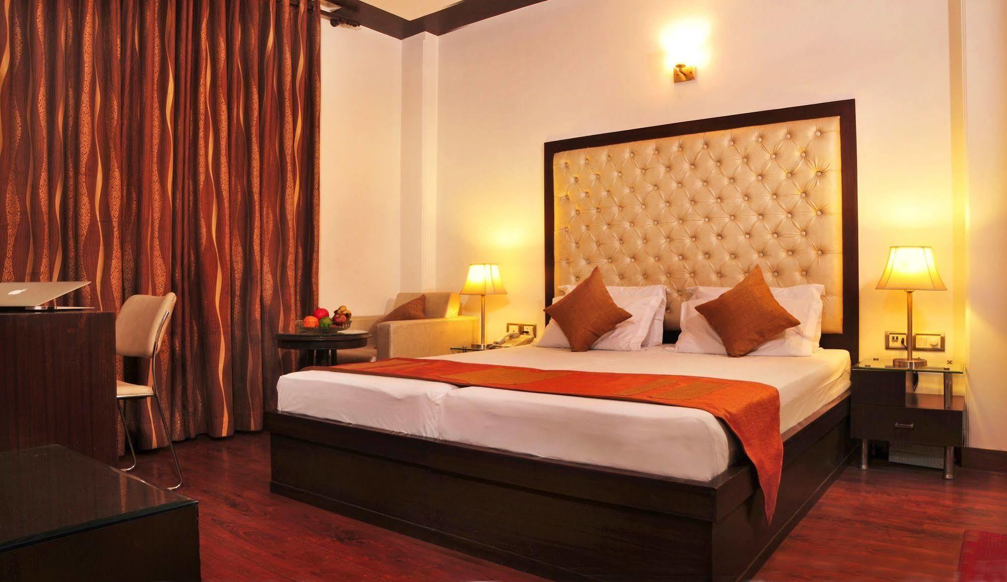 Hotel Citi International Delhi  Dış mekan fotoğraf